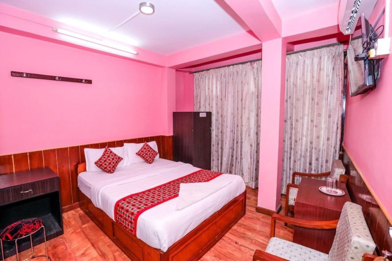 Hotel Plumeria Inn Kathmandu Exterior foto