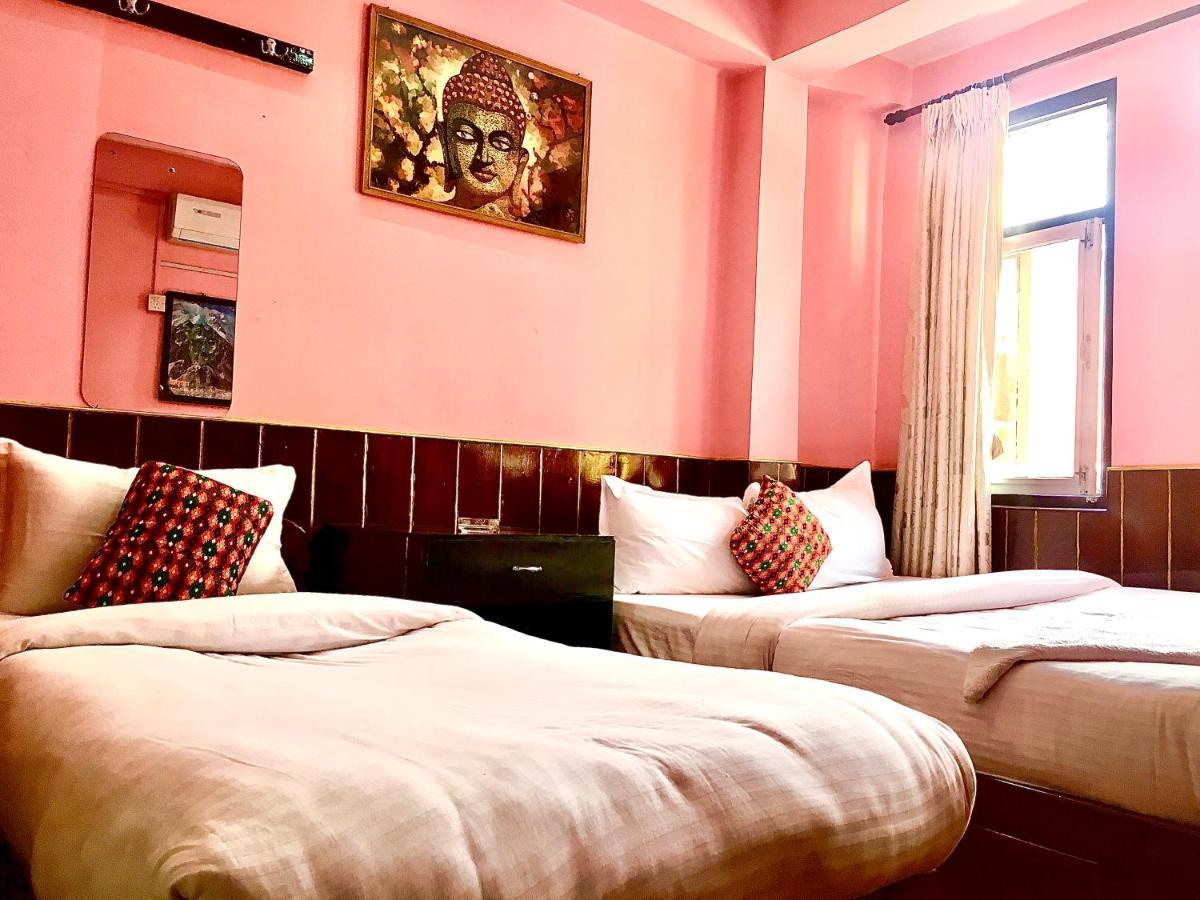 Hotel Plumeria Inn Kathmandu Exterior foto